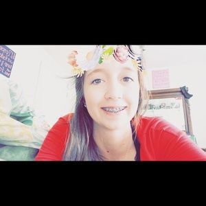 Meet your Posher, Alexis